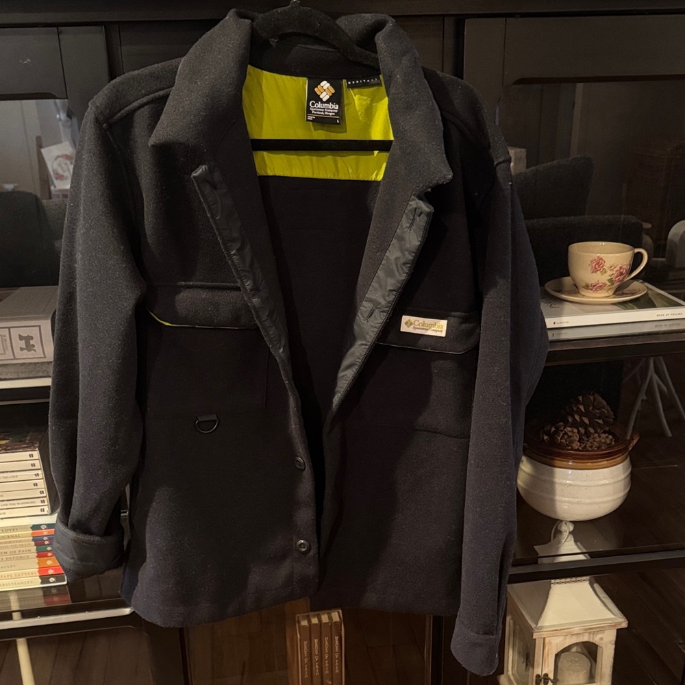 Columbia Men's Black Shirt Jacket